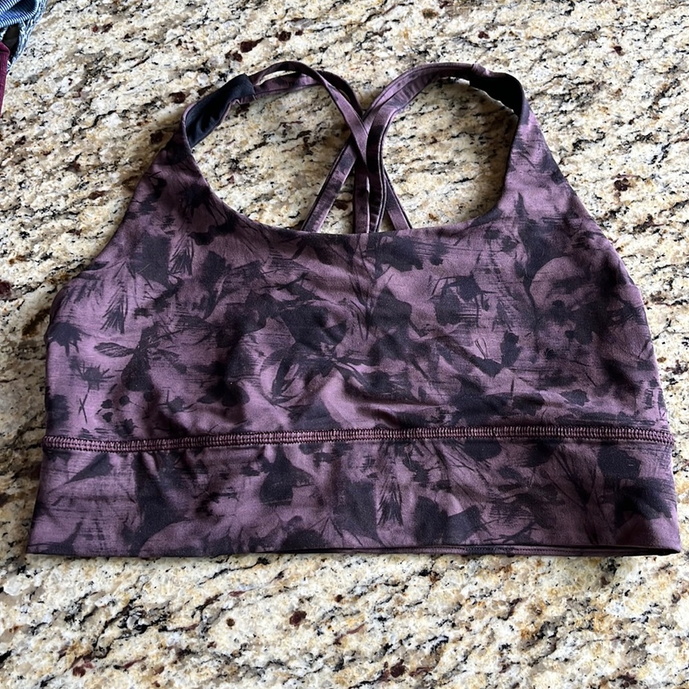 Lululemon sports bra size 4